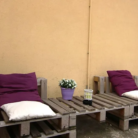 Vakantiehuis Alluring Holiday In With Pool *