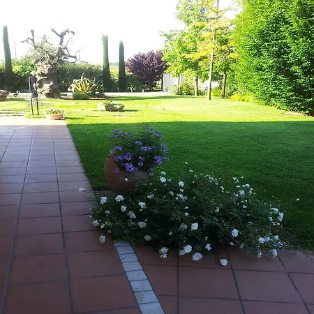 Vakantiehuis Alluring Holiday In With Pool *