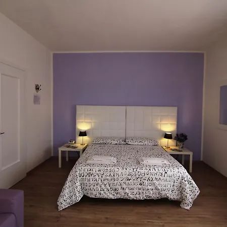 Alluring Holiday In With Pool Vakantiehuis
