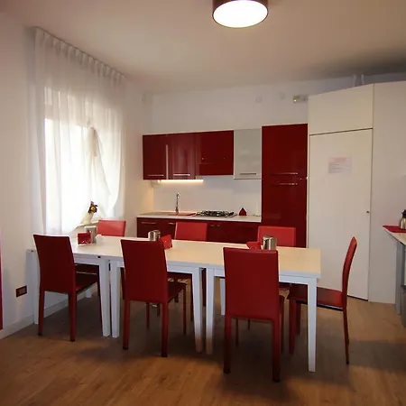 Alluring Holiday In With Pool Vakantiehuis *